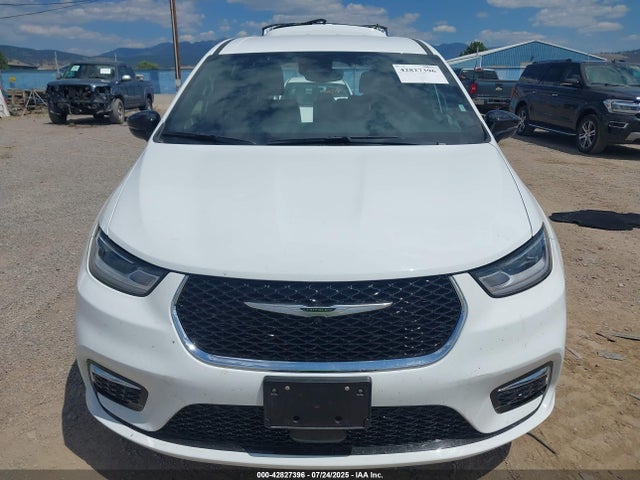Chrysler 2025 2025 2C4RC1BG1SR551593 Image 12
