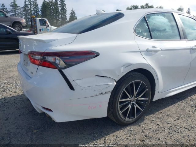 2021 TOYOTA CAMRY 4T1G11AK7MU441717 Photo 5
