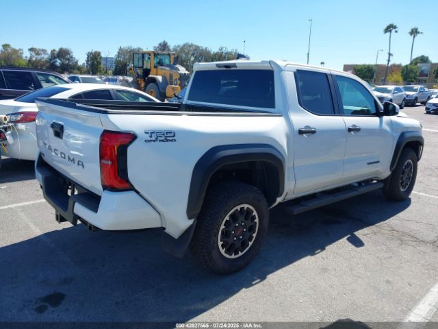2024 TOYOTA TACOMA 3TMLB5JN6RM052631 Photo 3
