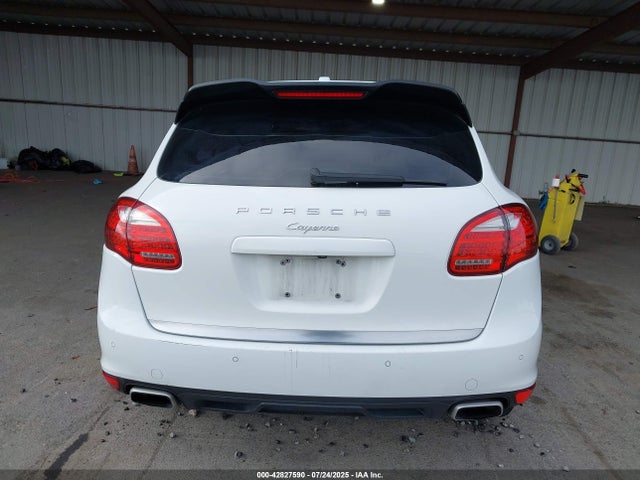 Porsche Cayenne 2014 WP1AA2A27ELA91849 Image 16