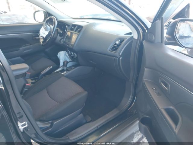 2019 MITSUBISHI OUTLANDER SPORT JA4AR3AU9KU030892 Photo 4