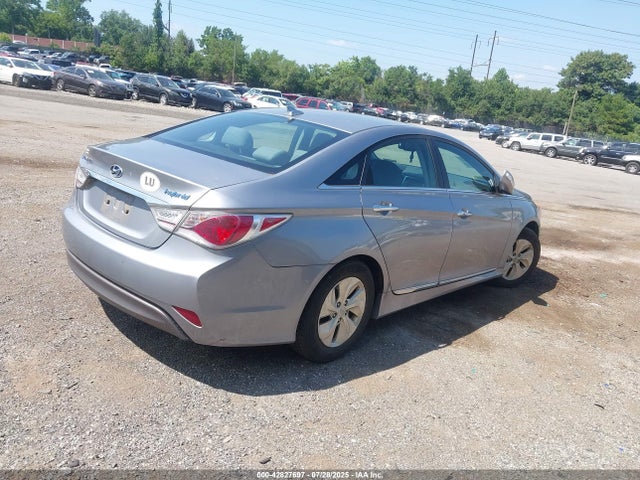 Hyundai Sonata 2014 KMHEC4A42EA115444 Image 4
