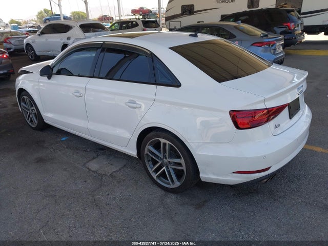 2020 AUDI A3 WAUAUGFF7LA029763 Photo 2