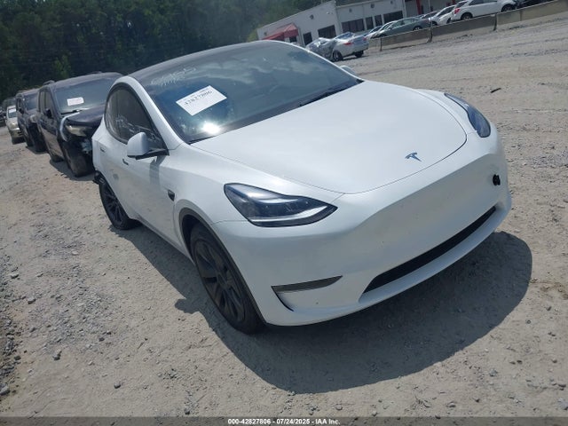 2025 TESLA MODEL Y 7SAYGDEE7SA360865 Photo 0