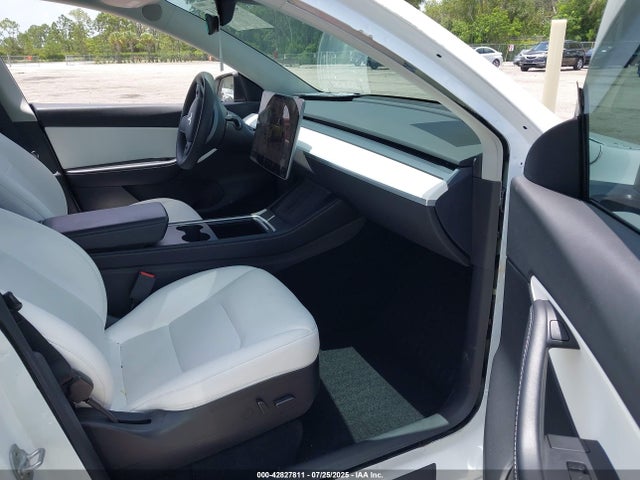 2022 TESLA MODEL Y 7SAYGDEFXNF446588 Photo 4