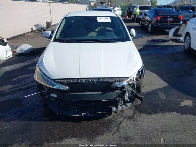Hyundai mpi nu 2019 5NPD84LF5KH457412 Image 13