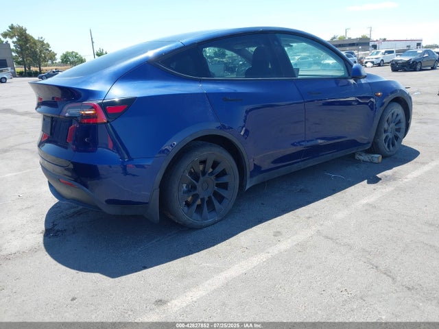 2021 TESLA MODEL Y 5YJYGDEEXMF067965 Photo 3