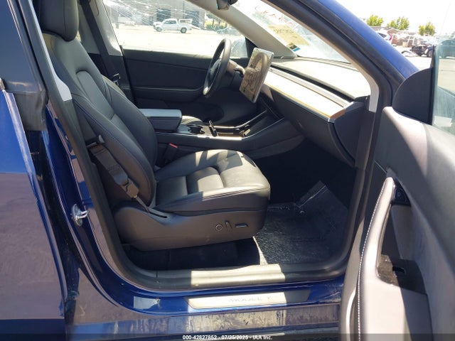 2021 TESLA MODEL Y 5YJYGDEEXMF067965 Photo 4