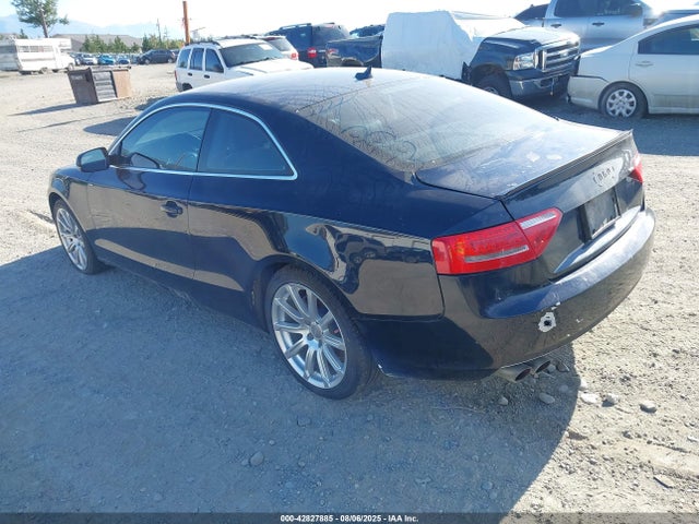 2011 AUDI A5 WAULFAFR0BA057316 Photo 2