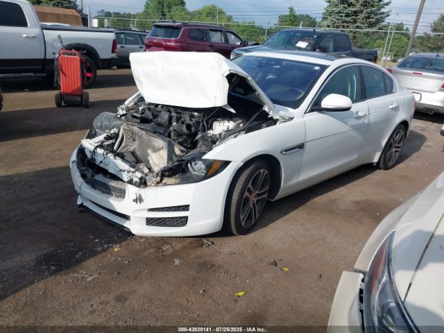2018 JAGUAR XE SAJAJ4EV4JCP25583 Photo 1