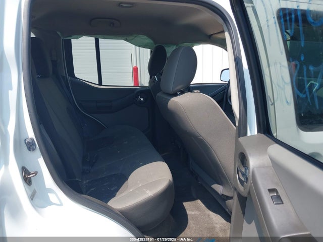 Nissan Xterra 2015 5N1AN0NW3FN653352 Image 8