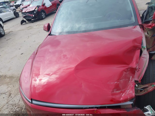 2026 TESLA MODEL Y 7SAYGDEE7TA380437 Photo 9