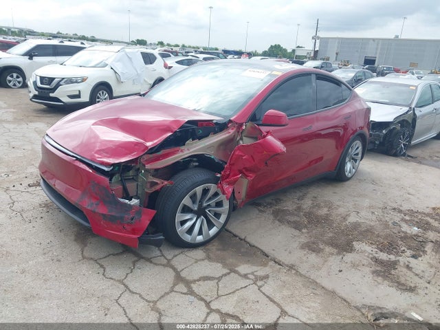 2026 TESLA MODEL Y 7SAYGDEE7TA380437 Photo 1
