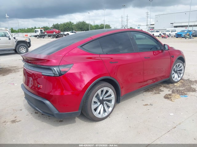 2026 TESLA MODEL Y 7SAYGDEE7TA380437 Photo 3