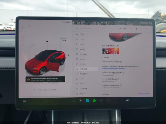 2026 TESLA MODEL Y 7SAYGDEE7TA380437 Photo 6