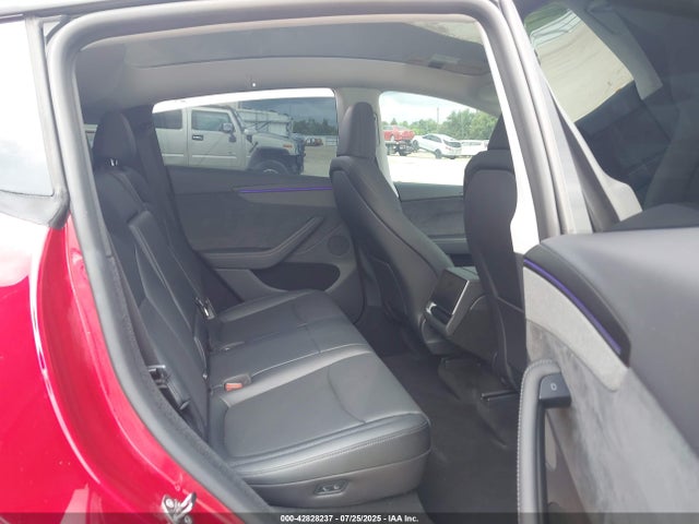 2026 TESLA MODEL Y 7SAYGDEE7TA380437 Photo 7