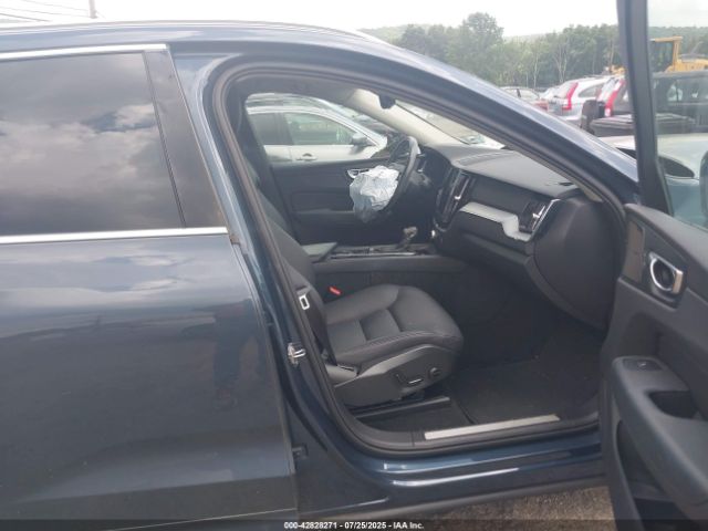 2019 VOLVO XC60 YV4A22RK7K1369401 Photo 4