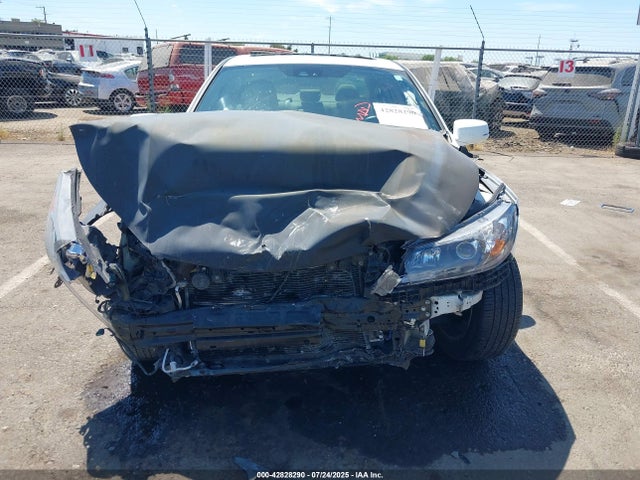 Honda j35y1 2015 1HGCR3F81FA014172 Image 12