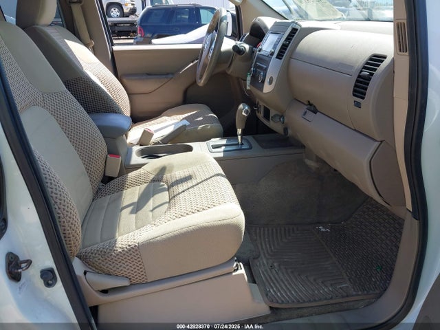 1N6AD0CW3FN768590 Nissan 2015