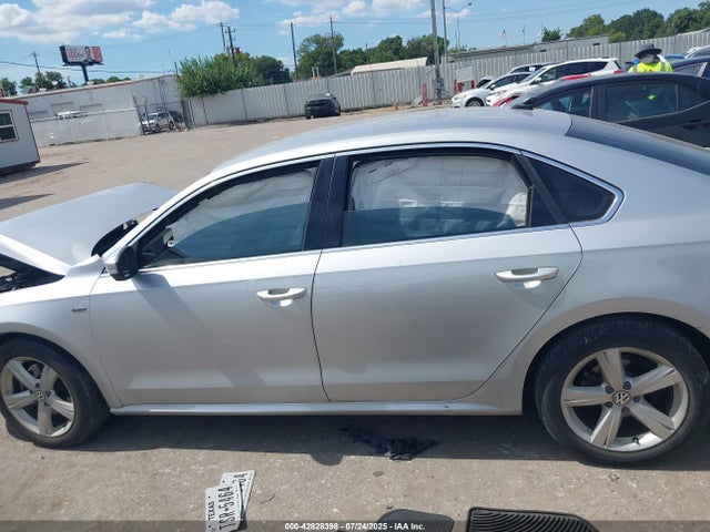 Volkswagen 2015 2015 1VWAS7A3XFC121980 Image 13