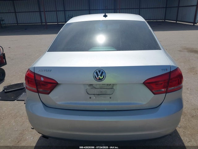 Volkswagen 2015 2015 1VWAS7A3XFC121980 Image 15