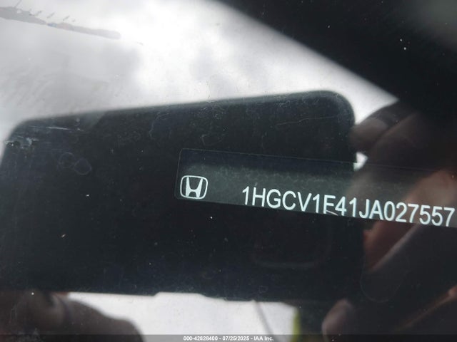 Honda l15be 2018 1HGCV1F41JA027557 Image 9
