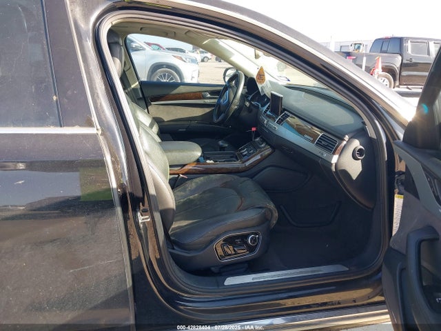 2011 AUDI A8 WAUAVAFD6BN000996 Photo 4