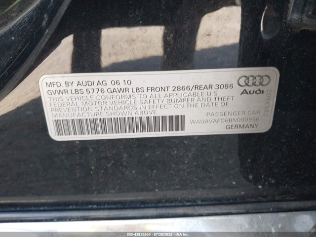 2011 AUDI A8 WAUAVAFD6BN000996 Photo 8