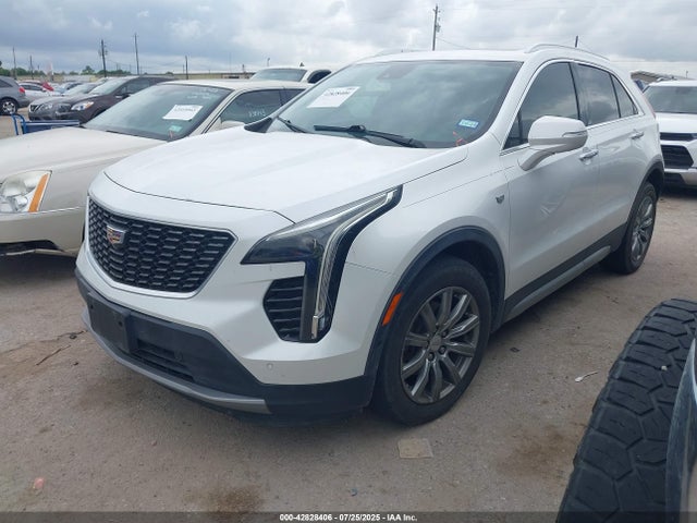 2019 CADILLAC XT4 1GYFZCR46KF188864 Photo 1
