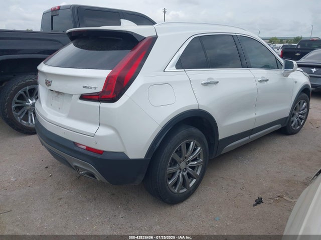2019 CADILLAC XT4 1GYFZCR46KF188864 Photo 3