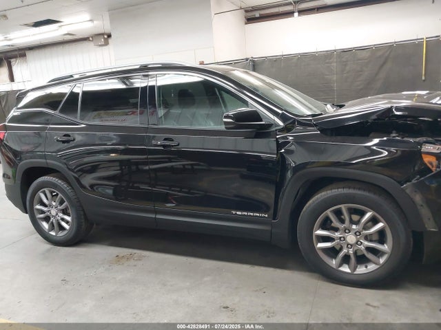 3GKALPEV1NL165241 GMC lyx