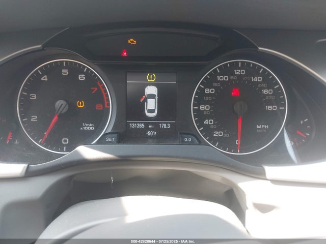 2011 AUDI A4 WAUHFAFL2BN049471 Photo 6