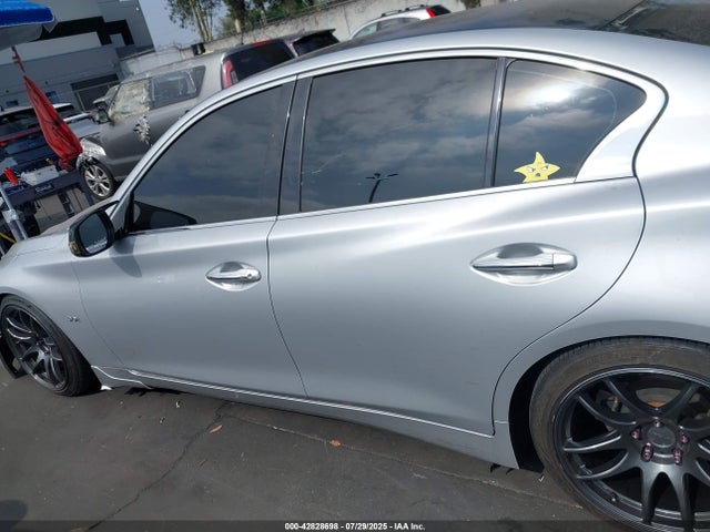 JN1EV7AP0JM353640 Infiniti Q50