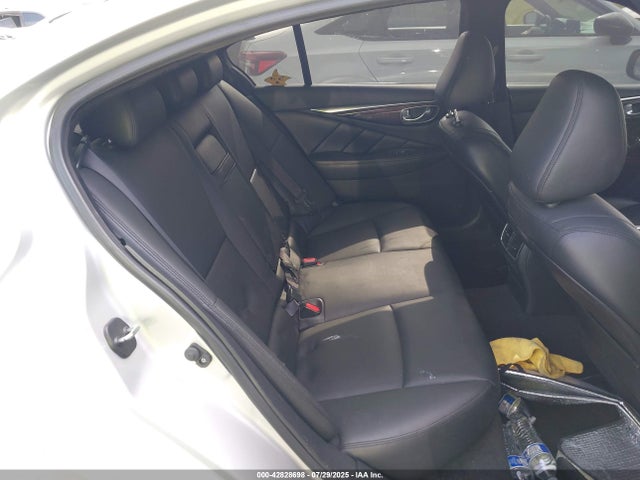 JN1EV7AP0JM353640 Infiniti Q50