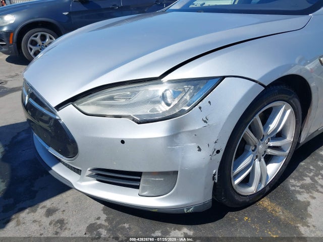 2015 TESLA MODEL S 5YJSA1E13FF115411 Photo 5