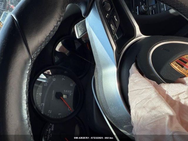 2018 PORSCHE 911 WP0CB2A99JS147634 Photo 6