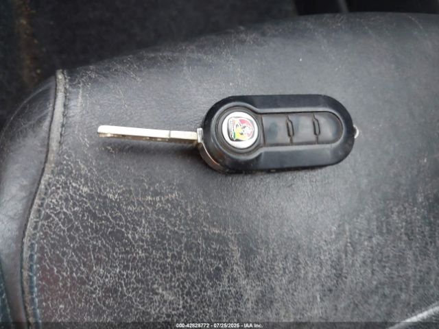 2012 FIAT 500 3C3CFFFH8CT379630 Photo 10