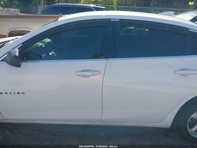 1G1ZG5ST6LF123092 Chevrolet Malibu Fwd Rs