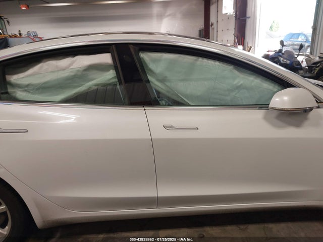 5YJ3E1EA6KF466784 Tesla MODEL 3