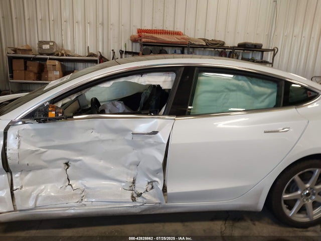 5YJ3E1EA6KF466784 Tesla MODEL 3