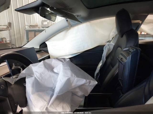 2019 TESLA MODEL 3 5YJ3E1EA6KF466784 Photo 4