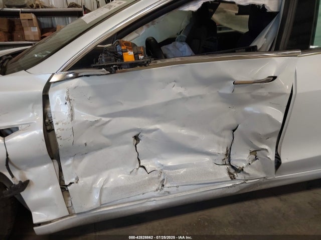 2019 TESLA MODEL 3 5YJ3E1EA6KF466784 Photo 5