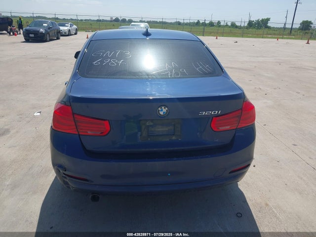WBA8E1G56GNT36984 BMW 320i