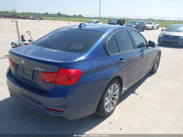 WBA8E1G56GNT36984 BMW 320i