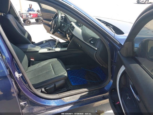 WBA8E1G56GNT36984 BMW 320i