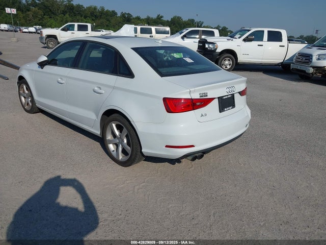 2015 AUDI A3 WAUACGFF6F1090514 Photo 2