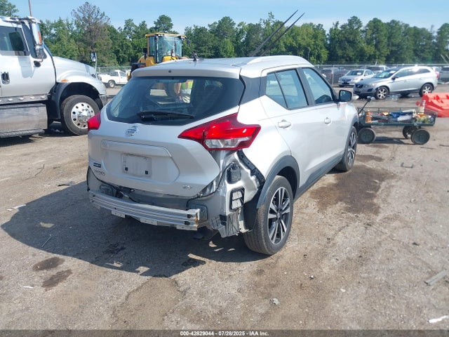 Nissan Kicks 2019 3N1CP5CU4KL498703 Image 4