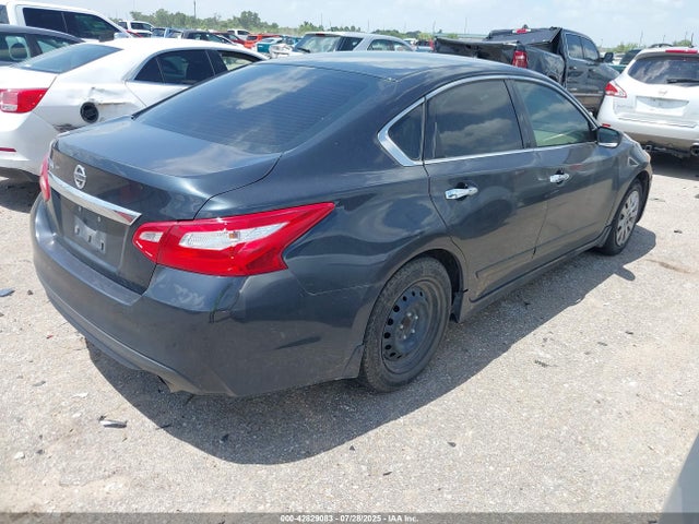 1N4AL3AP7GN315826 Nissan 2016