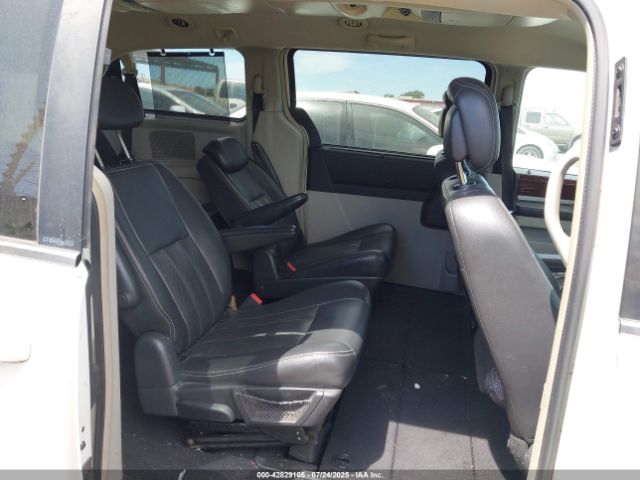 2010 CHRYSLER TOWN & COUNTRY 2A4RR8DX7AR481353 Photo 7