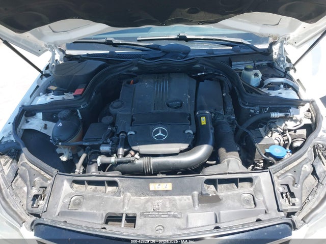 WDDGJ4HB1EG328265 Mercedes-Benz 2014